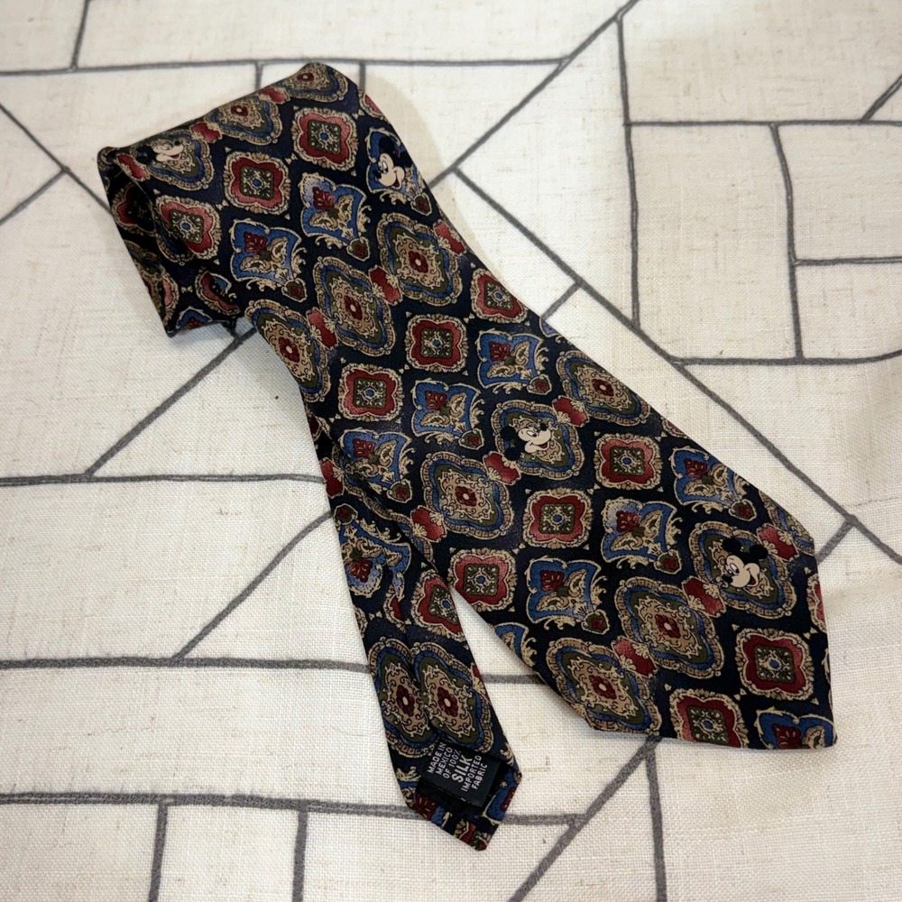 Mickey Inc Disney Tie OS Blue Medallion Paisley Silk Character Necktie